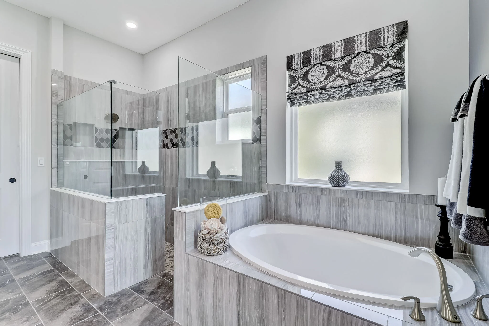 41-web-or-mls-37_95149 Sandy Pointe Dr